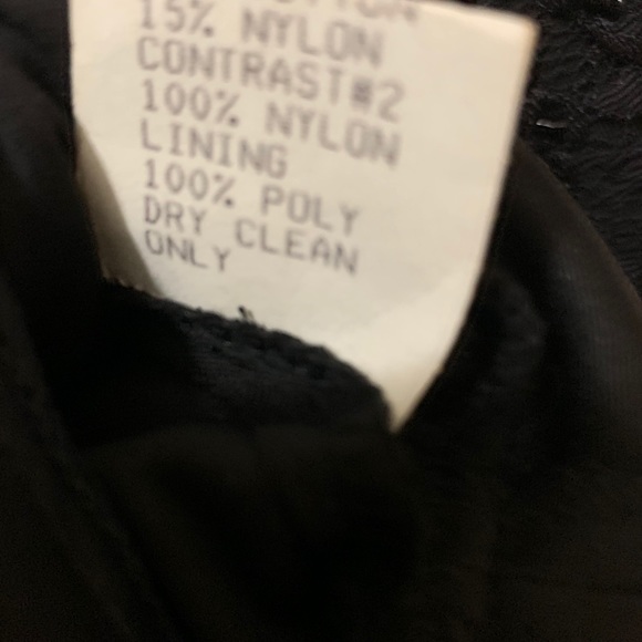 TADASHI SHOJI!! Elegant black gown. - Picture 6 of 6